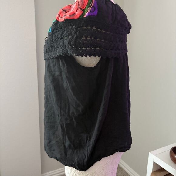 Boho Floral Embroidered Off Shoulder Peasant Top Black Crochet Festival Blouse M - Picture 8 of 10